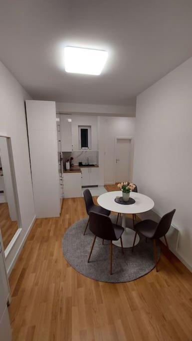 Apartment Green Lux Belgrado Buitenkant foto