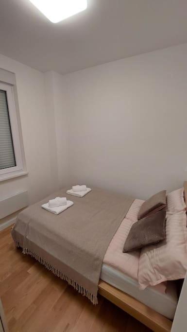 Apartment Green Lux Belgrado Buitenkant foto