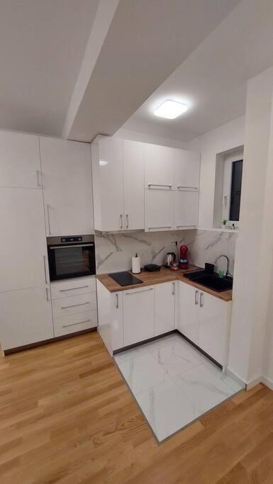 Apartment Green Lux Belgrado Buitenkant foto